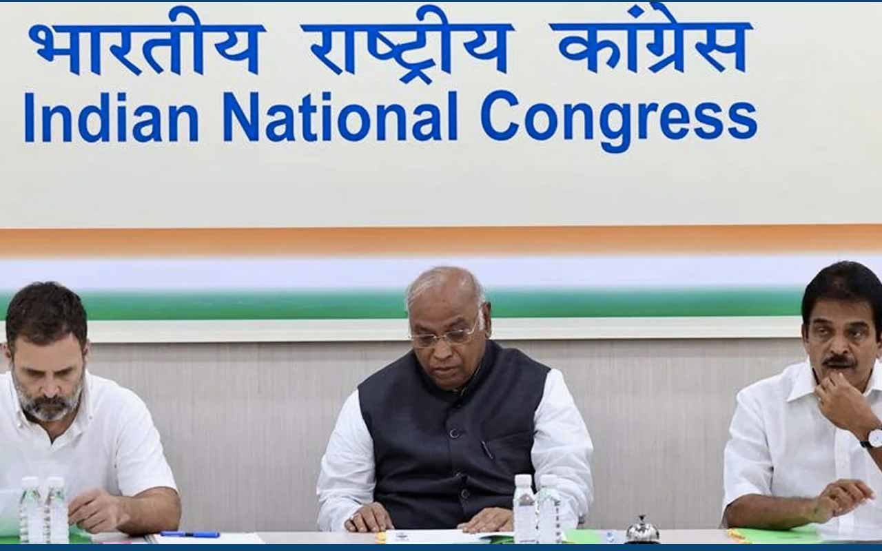 కాసేపట్లో CWC కీలక భేటీ, కీలక నేతలంతా హాజరు