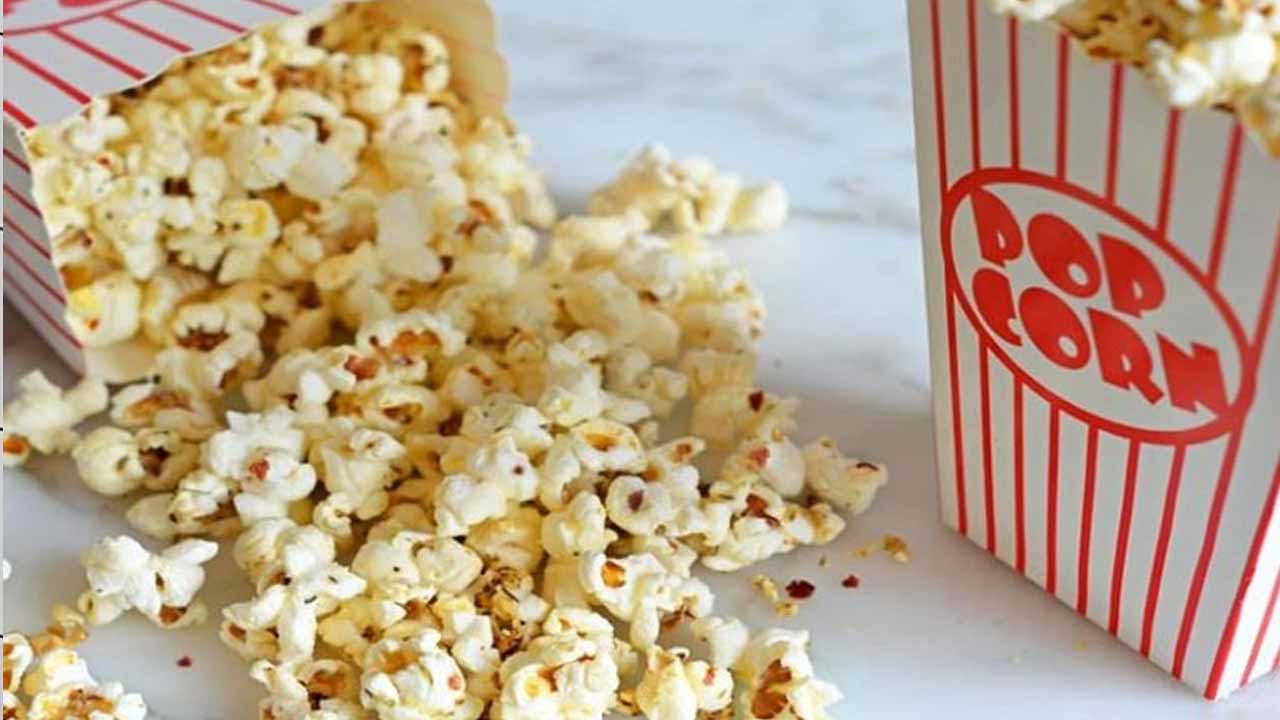 Is popcorn good for our health? What vitamins does it contain?