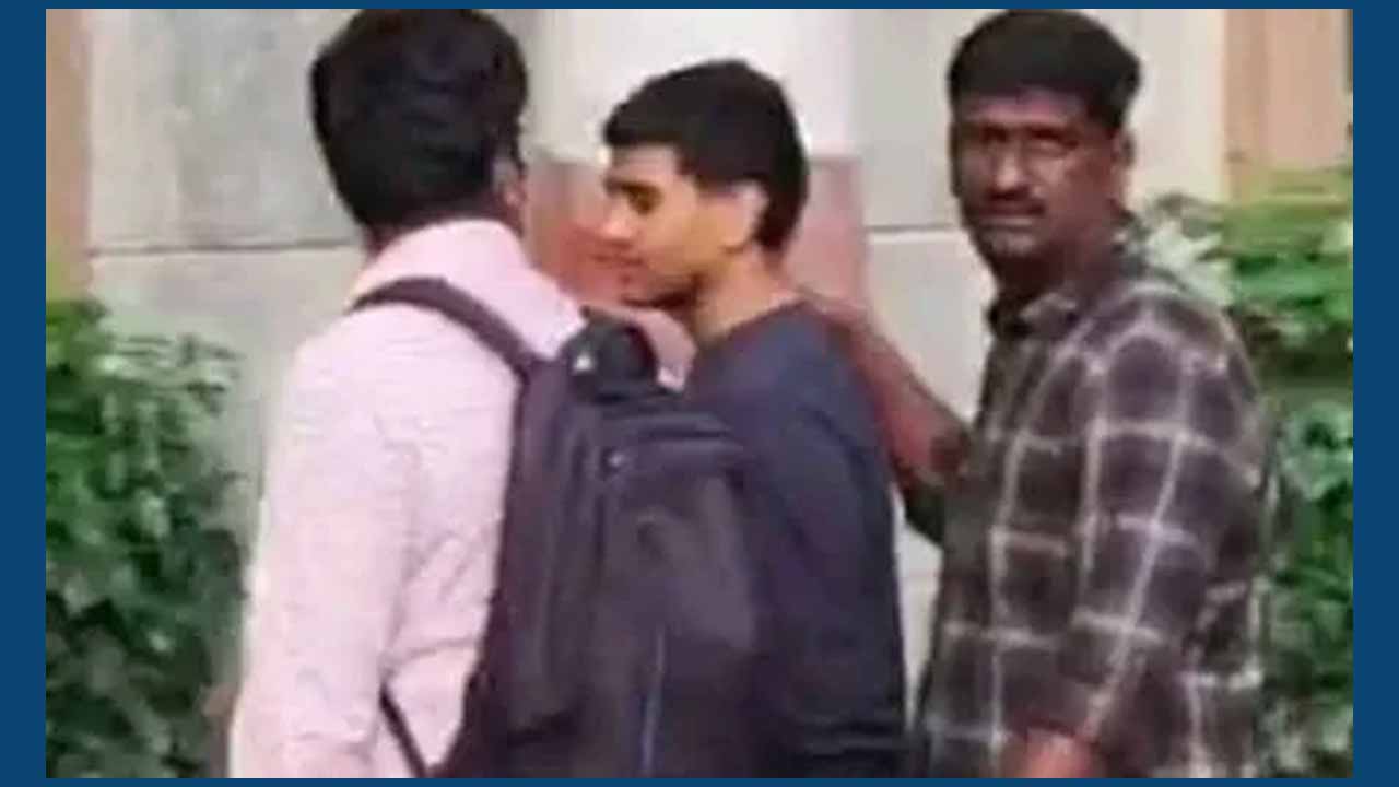 పోలీస్ విచారణ లో తేలిన ఐబొమ్మ రవి ‘నకిలీ’లలు!