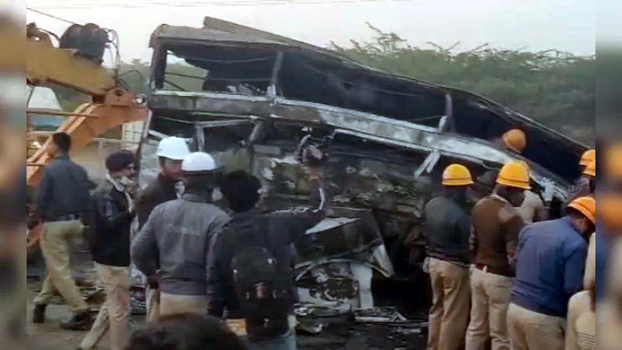 Karnataka Bus Accident2