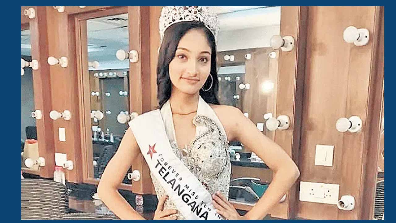 మిస్ టీన్ ఇండియా పోటీల్లో కిరీటం గెలుచుకున్న పానీ పూరి అమ్మే వ్యక్తి కుమార్తె