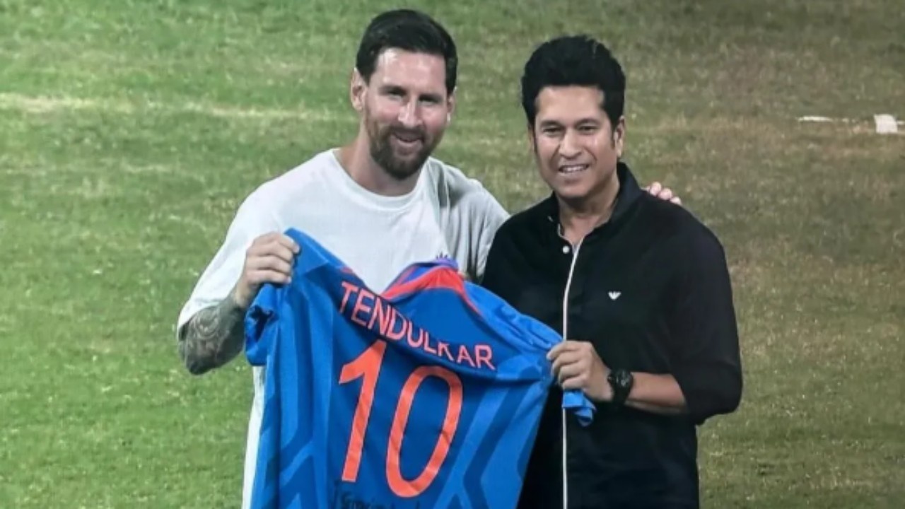 Sachin Meets Messi