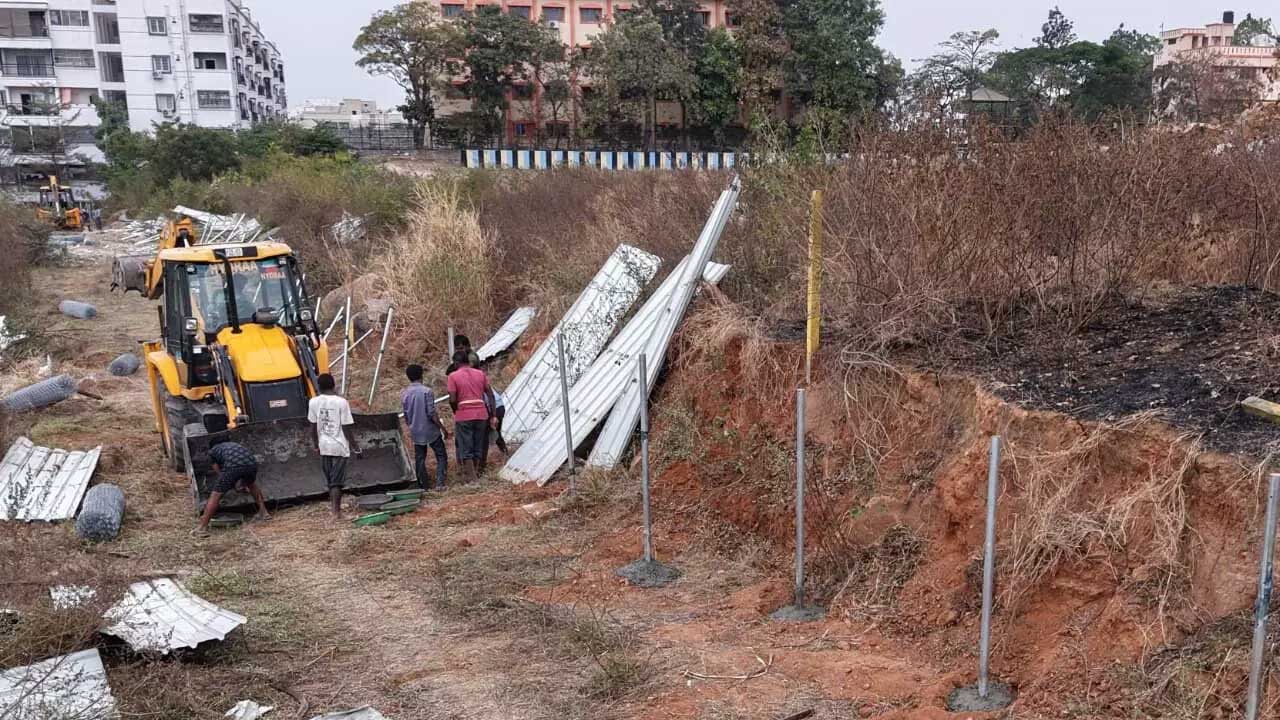 Hydraa Reclaims Govt Land M