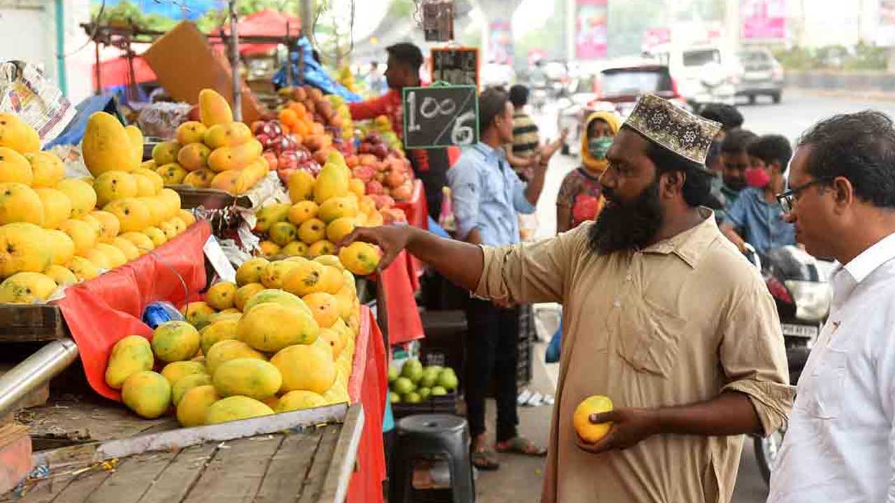 3 నెలల ముందుగానే మార్కెట్లోకి మామిడిపండ్లు