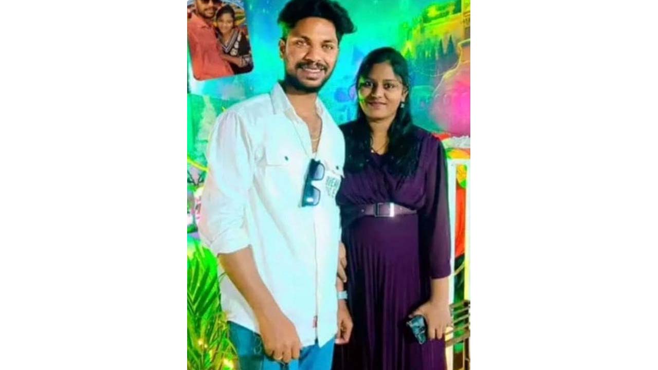 ఇదేం పాపం ..టీవీ సౌండ్ తగ్గించమన్నందుకు భర్తను చంపిన భార్య !!