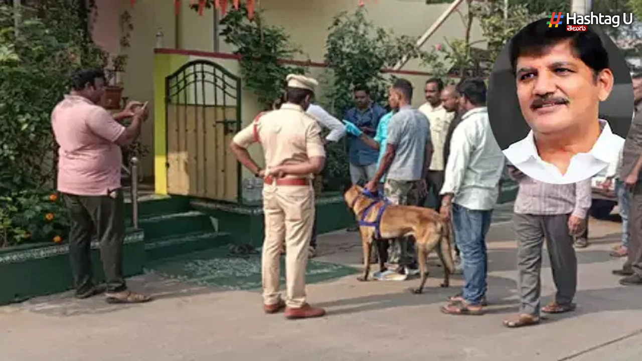 టీడీపీ ఎమ్మెల్యే ధూళిపాళ్ల నరేంద్ర తల్లి ఇంట్లో బంగారం, వెండి, డబ్బులు చోరీ