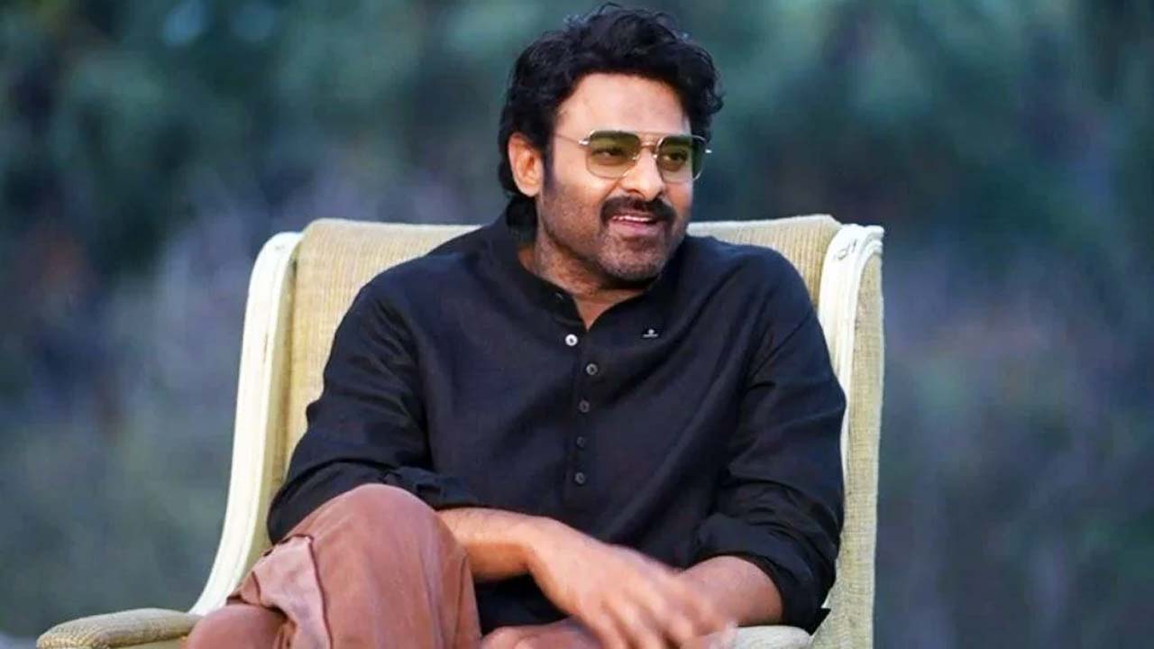 Prabhas Love : ప్రభాస్ లో ప్రేమ చిగురించిందా..? త్వరలోనే గుడ్ న్యూస్ వినబోతున్నామా ?