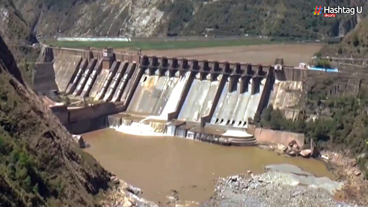 పాక్‌కు భార‌త్ భారీ షాక్..రావి నది నుంచి నీళ్లు బంద్