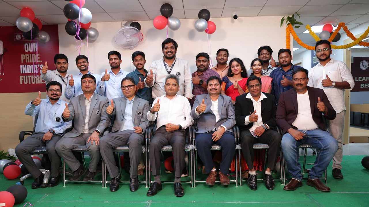 Physics Wala Vidyapeeth : విజయవాడలో ఫిజిక్స్ వాలా విద్యాపీఠ్ ప్రారంభం ..