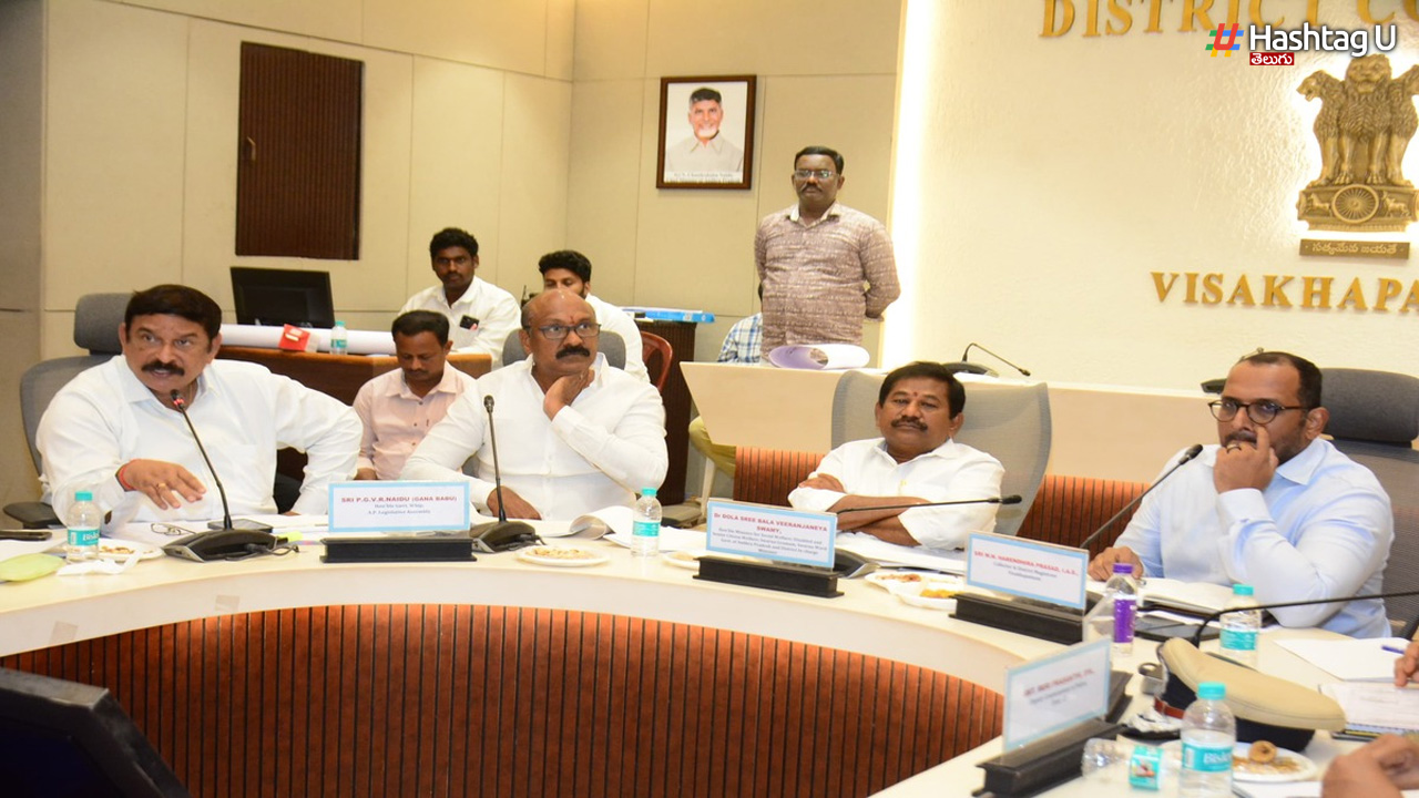 Simhachalam Chandanotsavam: సింహాచలం చందనోత్సవం ఏర్పాట్లపై మంత్రి సమీక్ష