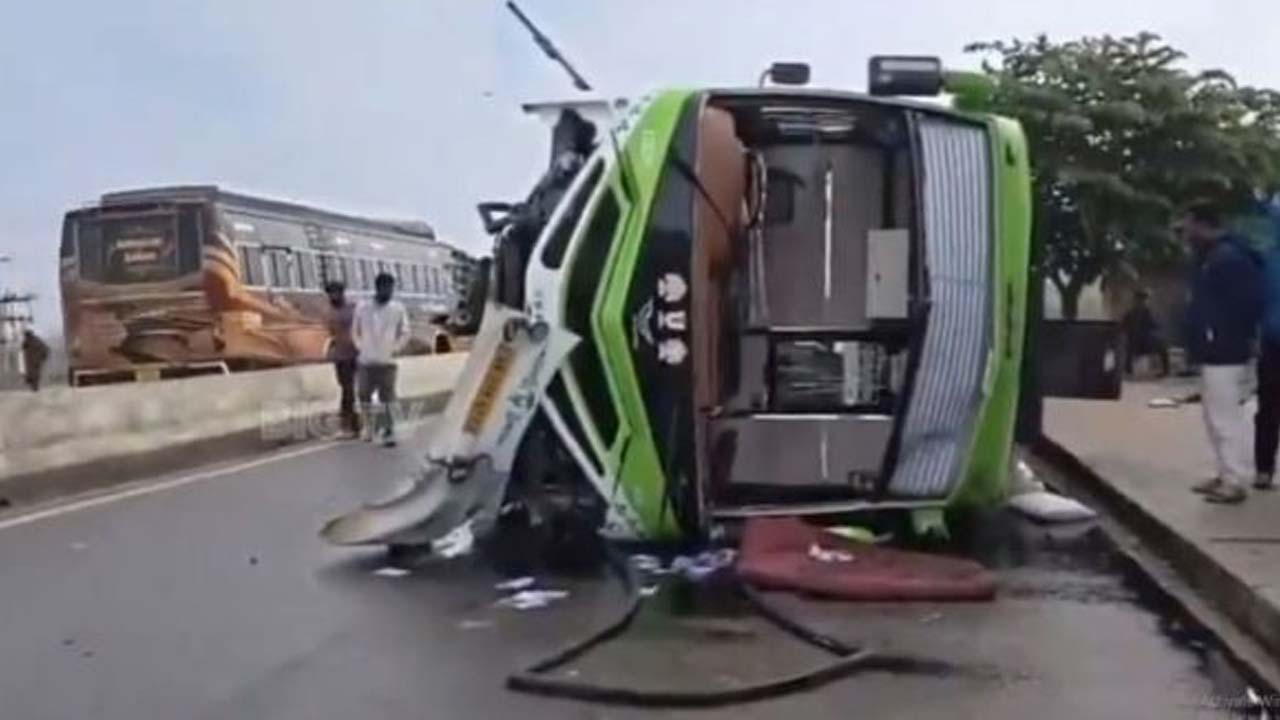 Travels Bus Overturns In Ni