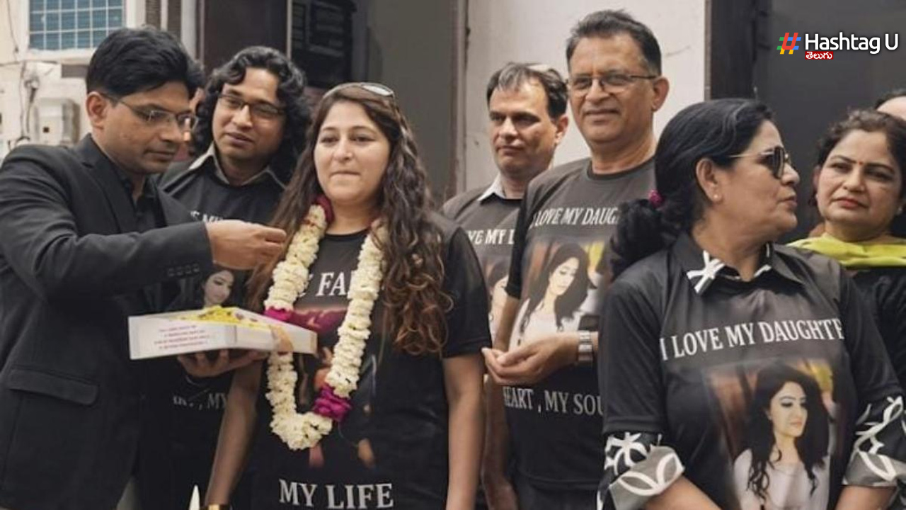 UP man turns daughter's divorce into a celebration