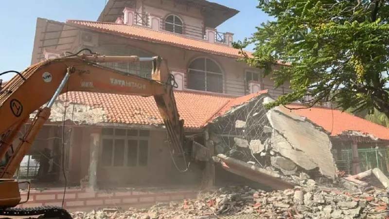 High Court :  అమీన్‌పూర్‌ ఇండ్ల కూల్చివేతలపై హైకోర్టు ఆగ్రహం