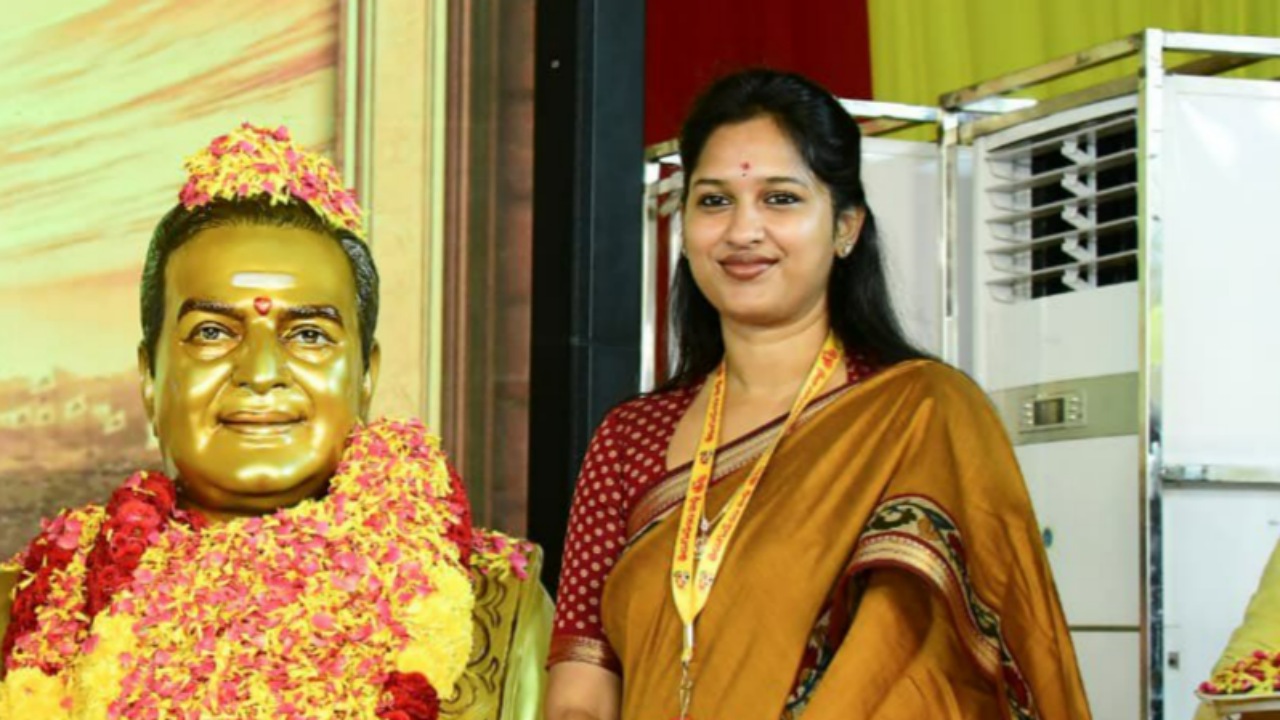 Mahanadu : మహిళా సాధికారతే టీడీపీ లక్ష్యం.. మహానాడులో ఎమ్మెల్యే బండారు శ్రావ‌ణి