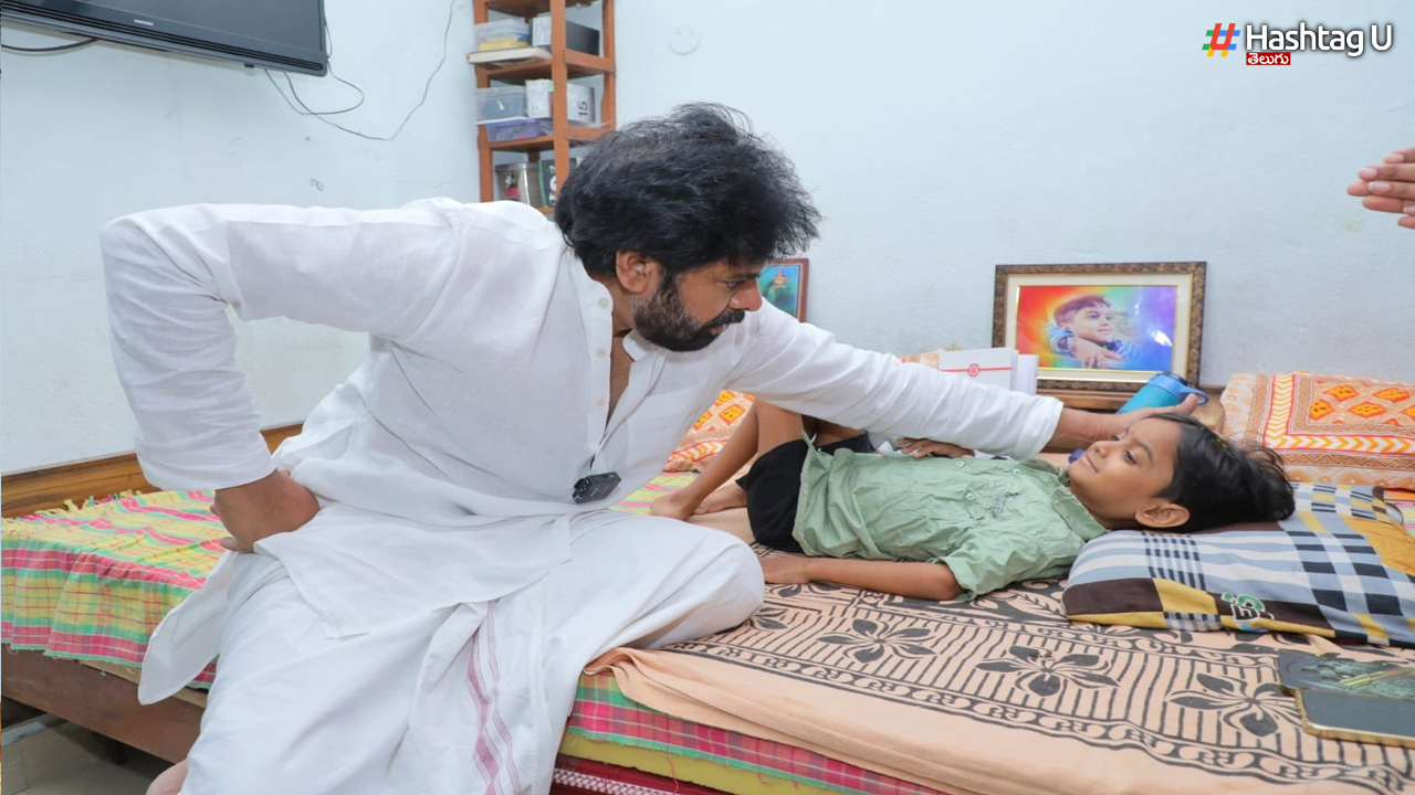 Pawan Kalyan visits Niranjan's home; the Janasena chief is set to fulfill a fan's last wish!